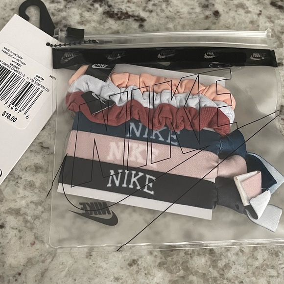 Nike new ponytail holder set package - Picture 3 of 5